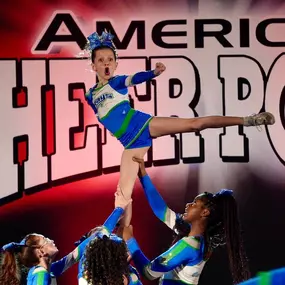 Bild von The Stingray All Stars New York Cheerleading and Tumbling Rochester