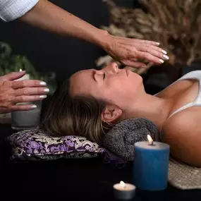 Bild von DELSOL CATHERINE - Relaxation Méditative Bordeaux : Séances de Reiki pour Gestion du Stress et de la Douleur