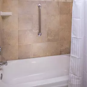 Guest room bath