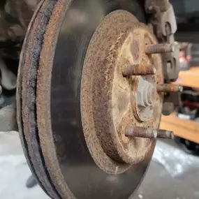 Sweis Auto Repair specializes in brake repair services to ensure your vehicle’s safety on the road. Whether you’re experiencing squeaky brakes or reduced stopping power, we provide thorough inspections and repairs to keep your braking system in top condition.