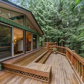 Beautiful Deck built by Heilman Deck & Fence, the premier the builders in Woodinville, WA