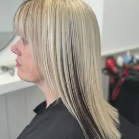 Bild von Revival Aesthetics Hair & Beauty
