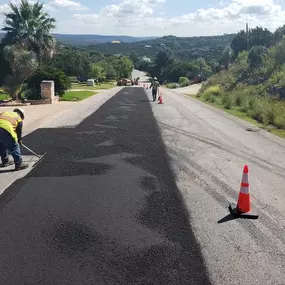 Contractors Asphalt
713 Linger Lane
Austin, TX 78721
(512) 388-9968
https://www.contractorsasphalt.com 

Asphalt Paving, Asphalt Repair, Concrete Paving, Concrete Repair, & More
Serving Central Texas since 1994