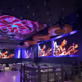 Step into the ultimate immersive dining experience at Planet Hollywood New York.