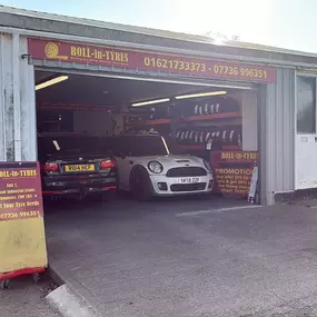 Bild von Roll in Tyres