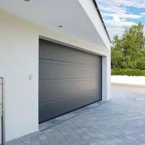 Bild von EZ Garage Door Repair & Opener Installation