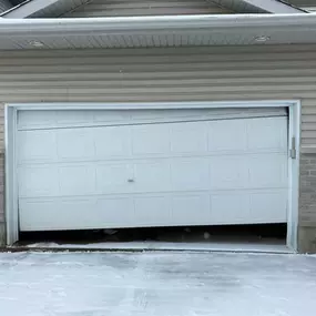 Bild von Same Day Garage Door Repair of Beverly