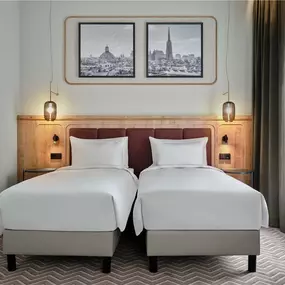 Guest Room - Twin Beds