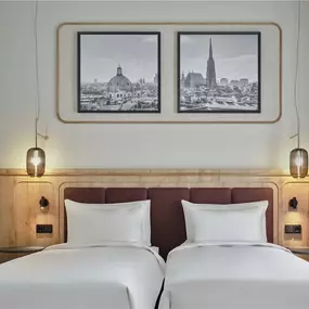 Guest Room - Twin Beds