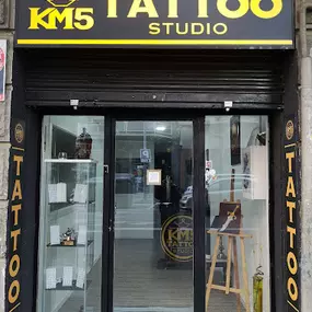 km5tatoostudiofotolocalexterior.jpg