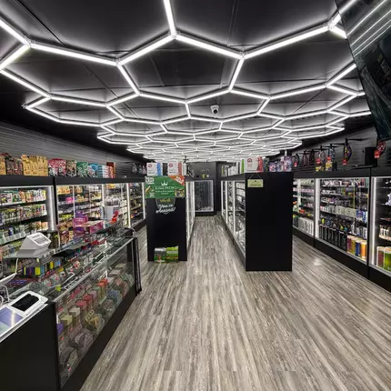 Λογότυπο από San Diego Vapes Smoke Shop