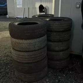 Bild von L & J Tyres Ltd