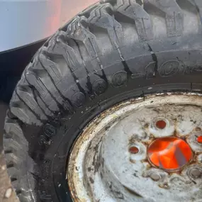 Bild von L & J Tyres Ltd