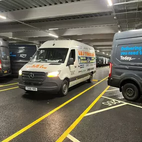 Bild von L & J Tyres Ltd