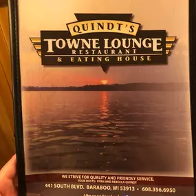 Bild von Quindt's Towne Lounge Restaurant & Bar