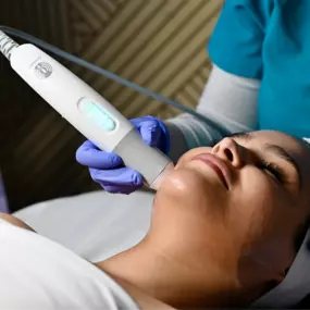 SP Aesthetics is excited to announce we are the first in Palm Beach county to have this amazing and innovative technology. Préime DermaFacial is a revolutionary, high-tech skincare treatment that redefines beauty. Utilizing the world’s most advanced skincare smart device and cutting-edge dermatological technology, this bespoke  treatment targets your unique skin concerns.