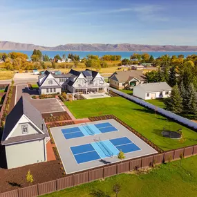 bear lake custom home facilities