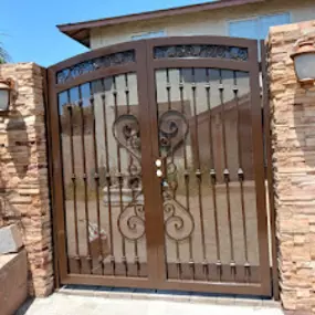 RR Welding - Bold iron gate