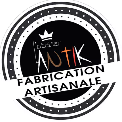 Logotyp från L'Atelier Antik