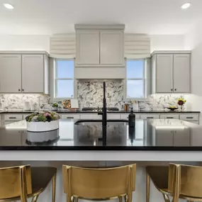 Cross Creek 40' Series Model Kitchen