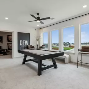 Cross Creek 40' Series Model Gameroom