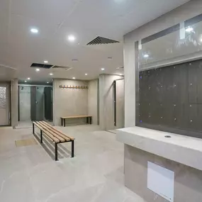 Gym & spa bathrooms