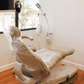 Dentist in Oxnard, CA