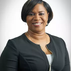 Indira Saunders Headshot