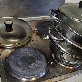 End of tenancy Hob Cleaning Before