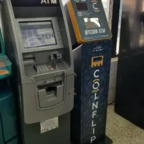 Bild von CoinFlip Bitcoin ATM - 7 2 11 Food Store (Bloomfield)