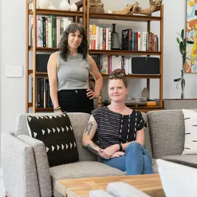 Bild von Darcie Alexander and Emily Michel, REALTORS | PDX Green Team