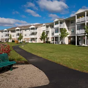 Bild von Hearthstone Village - Senior Living