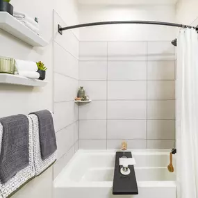 Bild von Modera Falls Church