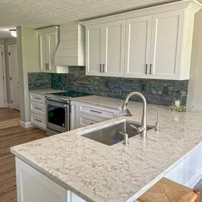 Bild von Balconi Kitchen and Bath