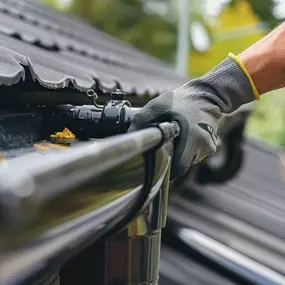 Bild von CMW Roofing, Siding, & Gutters