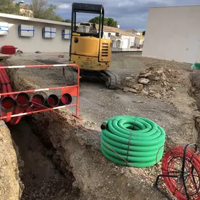 Bild von Terrassement Réseaux VRD | Assainissement | Maçonnerie béton terrasse