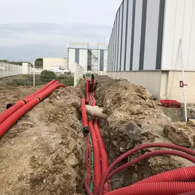 Bild von Terrassement Réseaux VRD | Assainissement | Maçonnerie béton terrasse