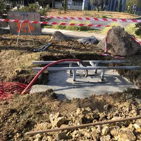 Bild von Terrassement Réseaux VRD | Assainissement | Maçonnerie béton terrasse