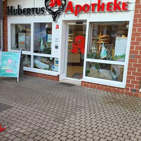 Aussenansicht der Hubertus-Apotheke