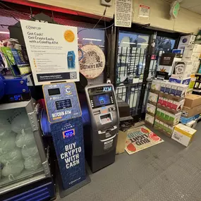 Bild von CoinFlip Bitcoin ATM - D&S Liquors (Colorado Springs)