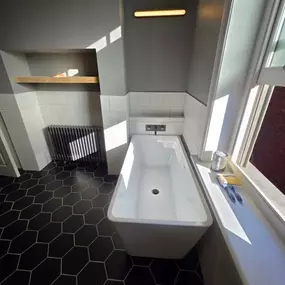 Bild von Q M Bathrooms Ltd