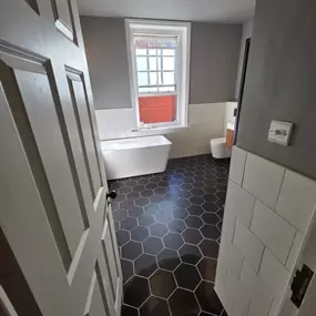 Bild von Q M Bathrooms Ltd