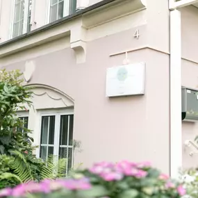 Bild von Hautzart Frankfurt – Hautverjüngung & Ästhetische Medizin