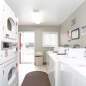 Laundry Room at Parkside Brentwood