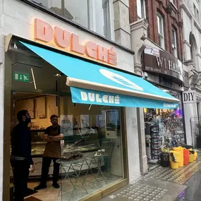 Bild von UK Sign and Awning