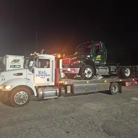 E&L Towing LLC proudly offers truck towing services to our commercial clients. Contact us today if you need truck towing assistance.