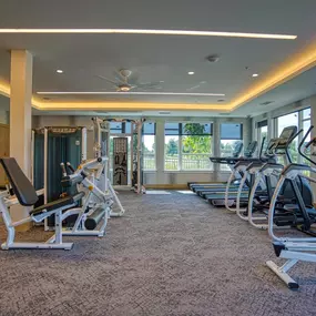 Luxury apartments with fitness center in Aurora