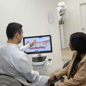 Bild von Allen & Washington Dental Implant Center