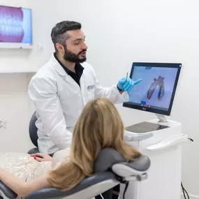 Bild von Allen & Washington Dental Implant Center