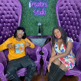 Dee Jizzle, a signer/rapper of Atlanta, Georgia interviews with Mzz ‘Kia’ Waters.